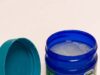 Vicks VapoRub: 11 verrassende toepassingen die je waarschijnlijk nog niet kent