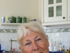 Zó gaat het nu met de weduwe van Koos Alberts (80)